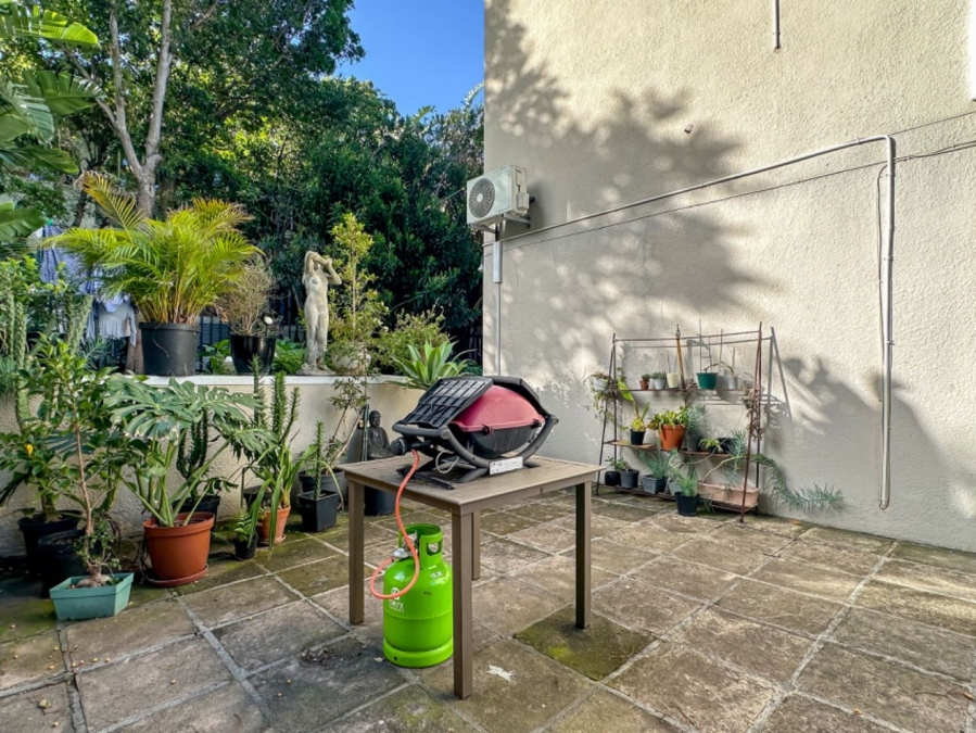 To Let 2 Bedroom Property for Rent in Tamboerskloof Western Cape